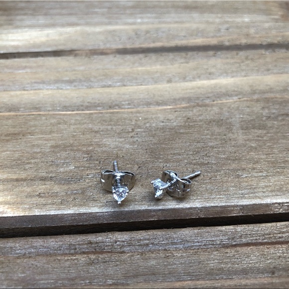 1.5 mm Silver Cubic Zirconia Studs - Picture 3 of 4